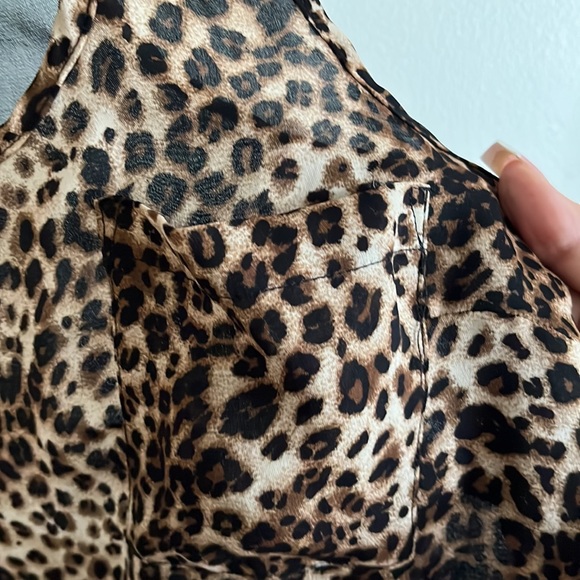 Wet Seal leopard print sleeveless tank top with black sheer back. - Picture 2 of 4